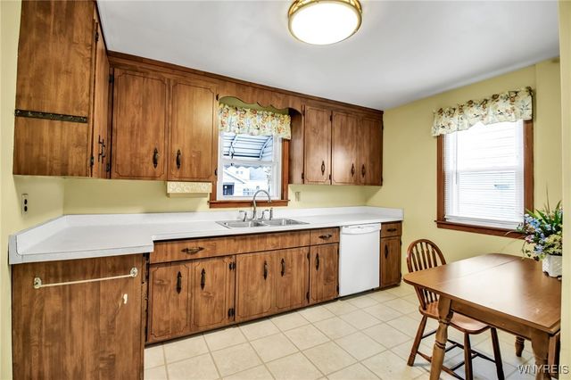 1226 87th Street, Niagara Falls, NY 14304