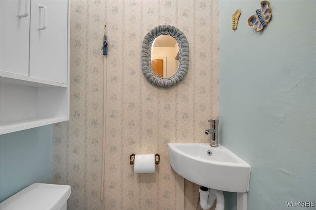 1226 87th Street, Niagara Falls, NY 14304