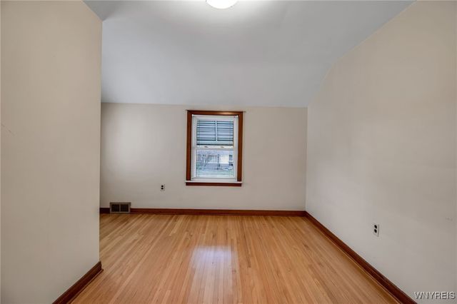 1226 87th Street, Niagara Falls, NY 14304