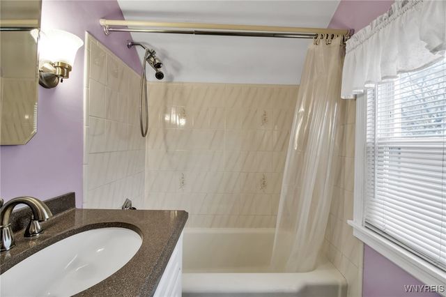 1226 87th Street, Niagara Falls, NY 14304