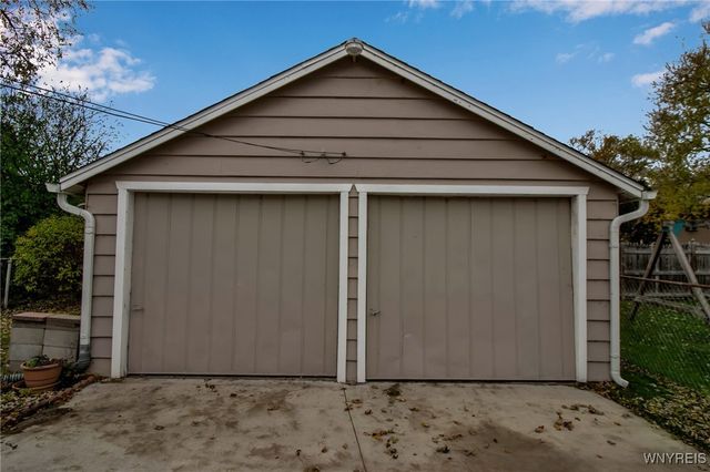 1226 87th Street, Niagara Falls, NY 14304