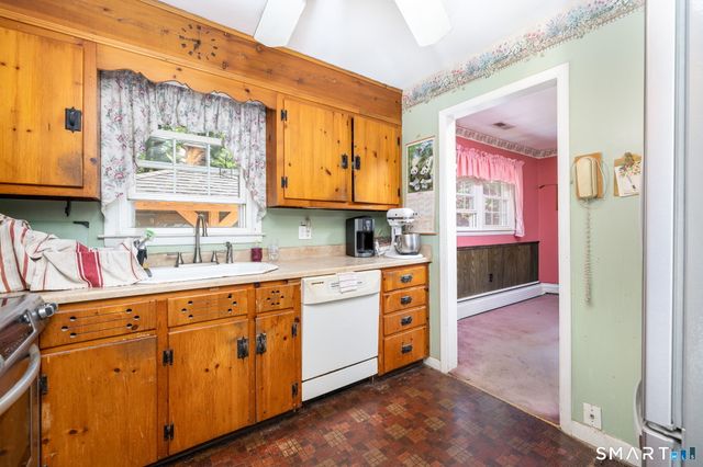 189 Bee Street, Meriden, CT 06450