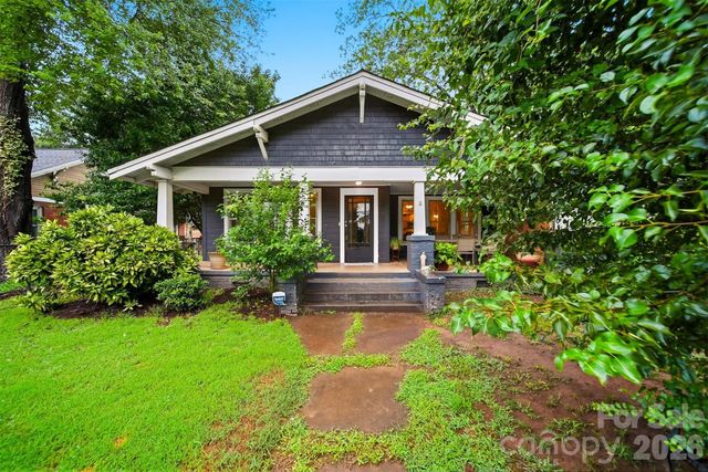 211 Lenoir Street, Morganton, NC 28655