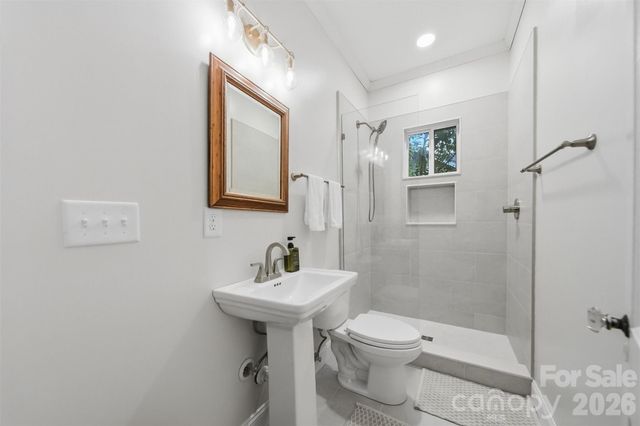 211 Lenoir Street, Morganton, NC 28655