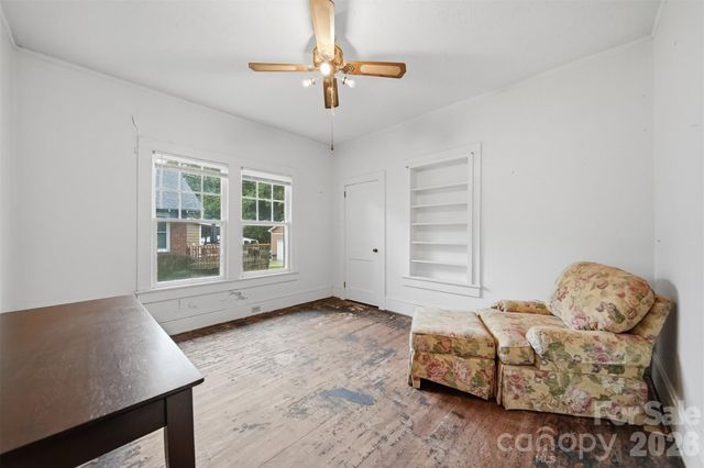 211 Lenoir Street, Morganton, NC 28655