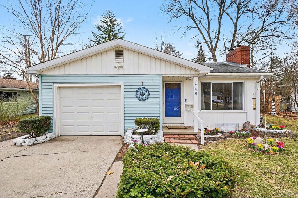 1740 Wilson Avenue, Saginaw, MI 48638