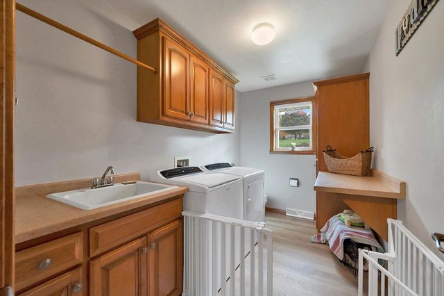 4011 GARRETT STREET, De Pere, WI 54115