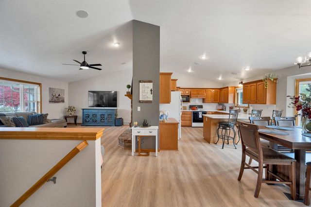 4011 GARRETT STREET, De Pere, WI 54115