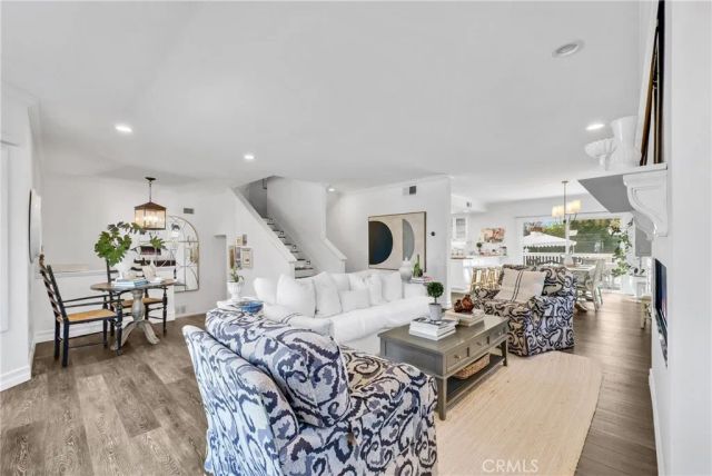 1915 Leeward Lane, Newport Beach, CA 92660