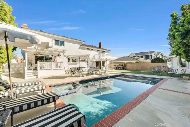 1915 Leeward Lane, Newport Beach, CA 92660