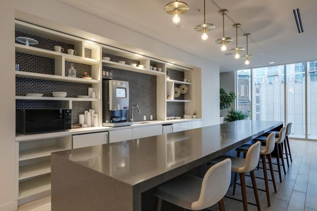 515 Church St Unit 4011, Nashville, TN 37219