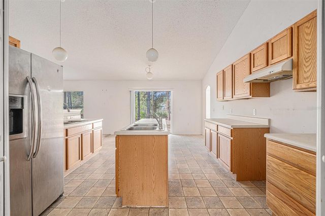 18063 PARROT ROAD, Weeki Wachee, FL 34614