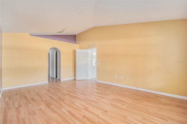 18063 PARROT ROAD, Weeki Wachee, FL 34614