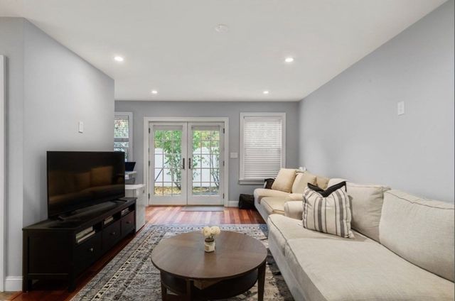 159 N Street, Boston, MA 02127