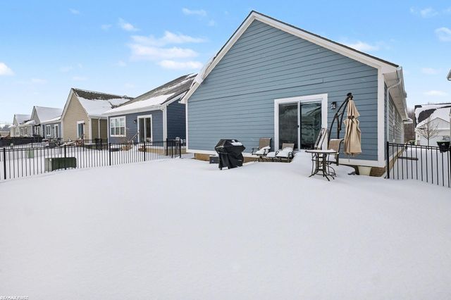 47050 Brookview Drive, Chesterfield Twp, MI 48047