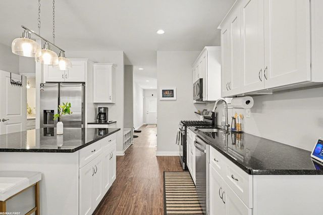 47050 Brookview Drive, Chesterfield Twp, MI 48047