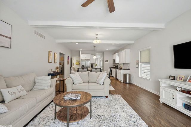 47050 Brookview Drive, Chesterfield Twp, MI 48047