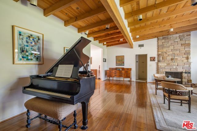 11742 Chenault Street, Los Angeles, CA 90049