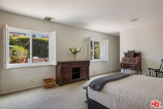 11742 Chenault Street, Los Angeles, CA 90049