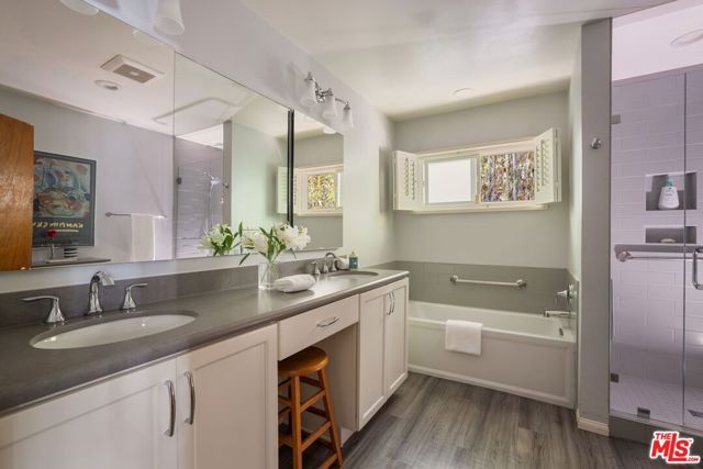 11742 Chenault Street, Los Angeles, CA 90049