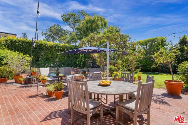 11742 Chenault Street, Los Angeles, CA 90049