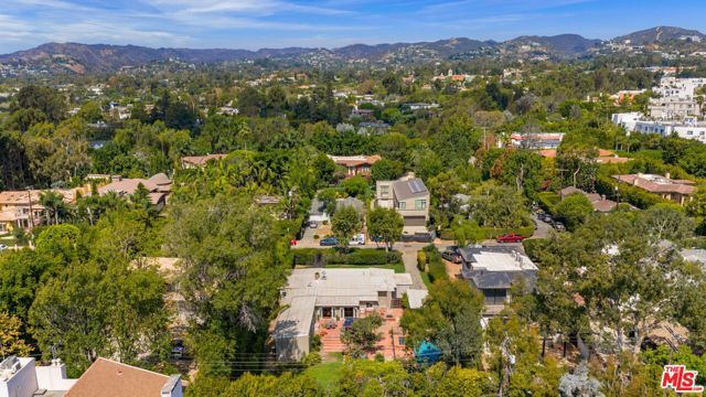 11742 Chenault Street, Los Angeles, CA 90049