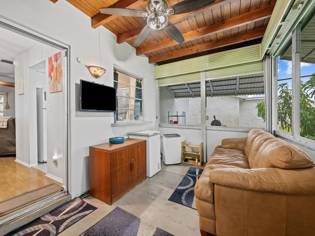 210 NW 25th Court, Pompano Beach, FL 33064
