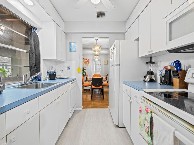 210 NW 25th Court, Pompano Beach, FL 33064