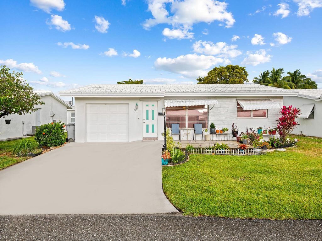 210 NW 25th Court, Pompano Beach, FL 33064