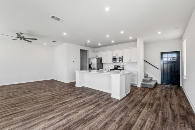 2210A Cornfield DR, Pflugerville, TX 78660