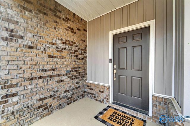 3245 Mcclellan Way SE, Decatur, AL 35603