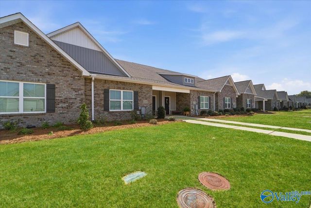 3245 Mcclellan Way SE, Decatur, AL 35603