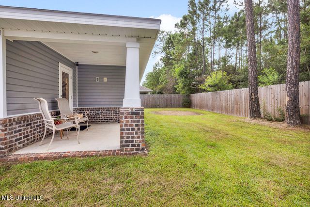6595 Eastland Circle, Biloxi, MS 39532