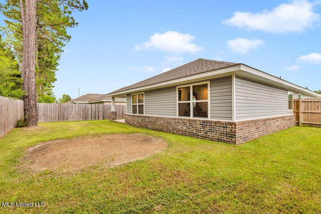 6595 Eastland Circle, Biloxi, MS 39532