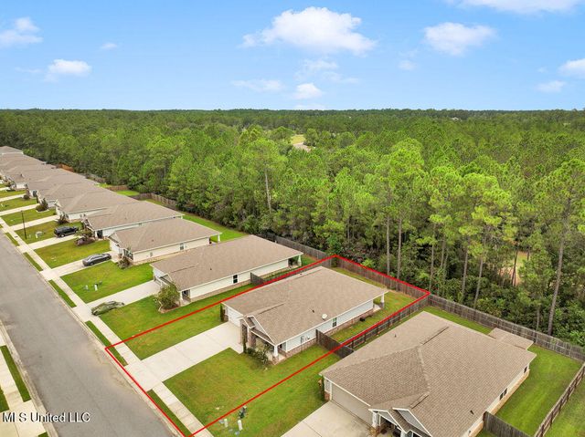 6595 Eastland Circle, Biloxi, MS 39532