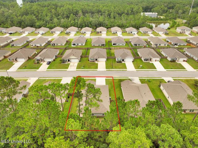 6595 Eastland Circle, Biloxi, MS 39532