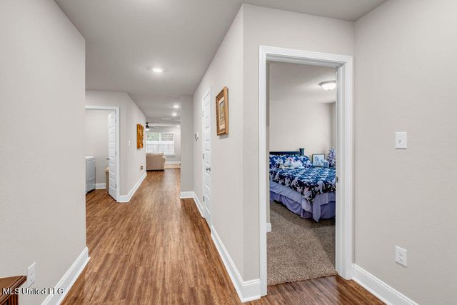 6595 Eastland Circle, Biloxi, MS 39532