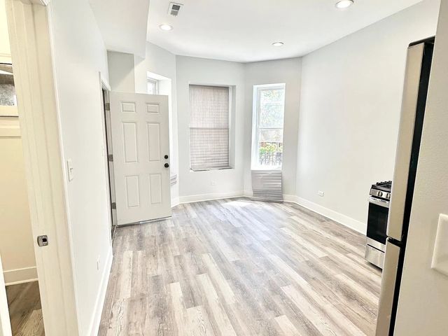 2224 S Sacramento Avenue 1, Chicago, IL 60623