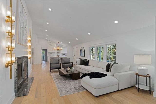 1275 The By NE Way, Atlanta, GA 30306