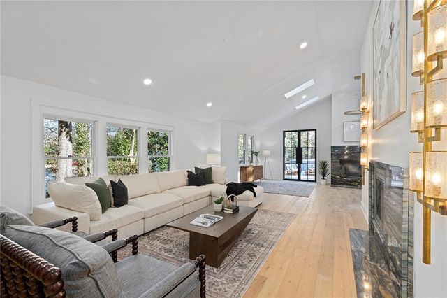 1275 The By NE Way, Atlanta, GA 30306