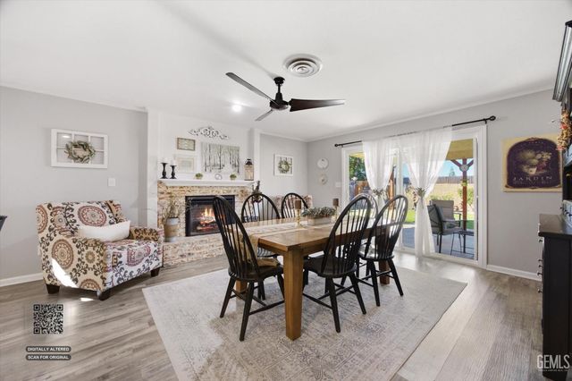208 Glen Oaks Drive, Bakersfield, CA 93309