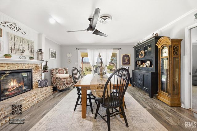208 Glen Oaks Drive, Bakersfield, CA 93309