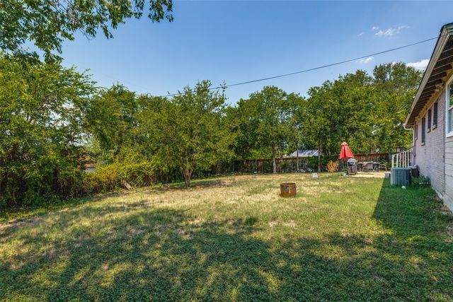 4233 Ridgecrest Circle, Lake Worth, TX 76135