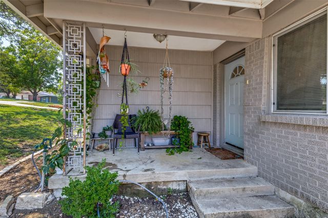 4233 Ridgecrest Circle, Lake Worth, TX 76135
