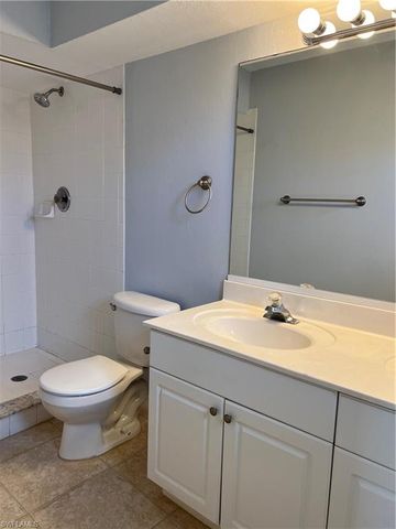 691 110th AVE N, Naples, FL 34108