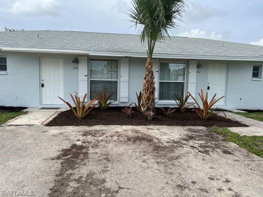 691 110th AVE N, Naples, FL 34108