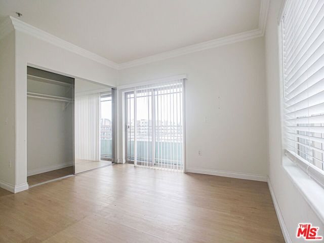 1042 S Kingsley Drive PH2, Los Angeles, CA 90006