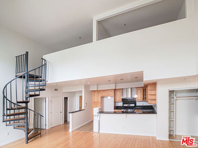 1042 S Kingsley Drive PH2, Los Angeles, CA 90006