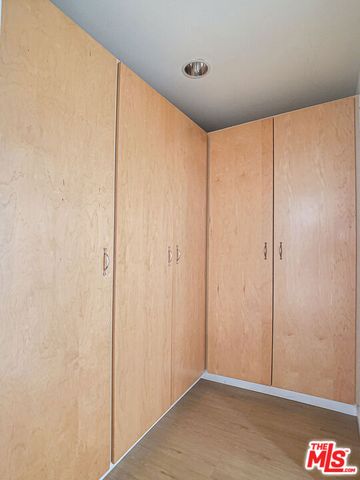 1042 S Kingsley Drive PH2, Los Angeles, CA 90006