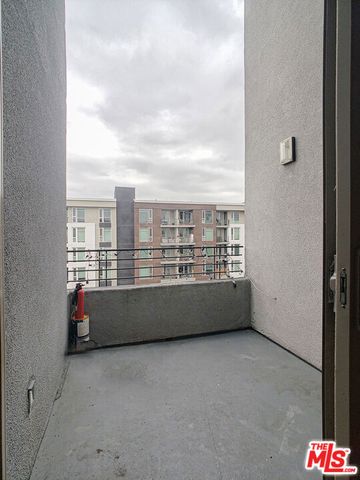 1042 S Kingsley Drive PH2, Los Angeles, CA 90006